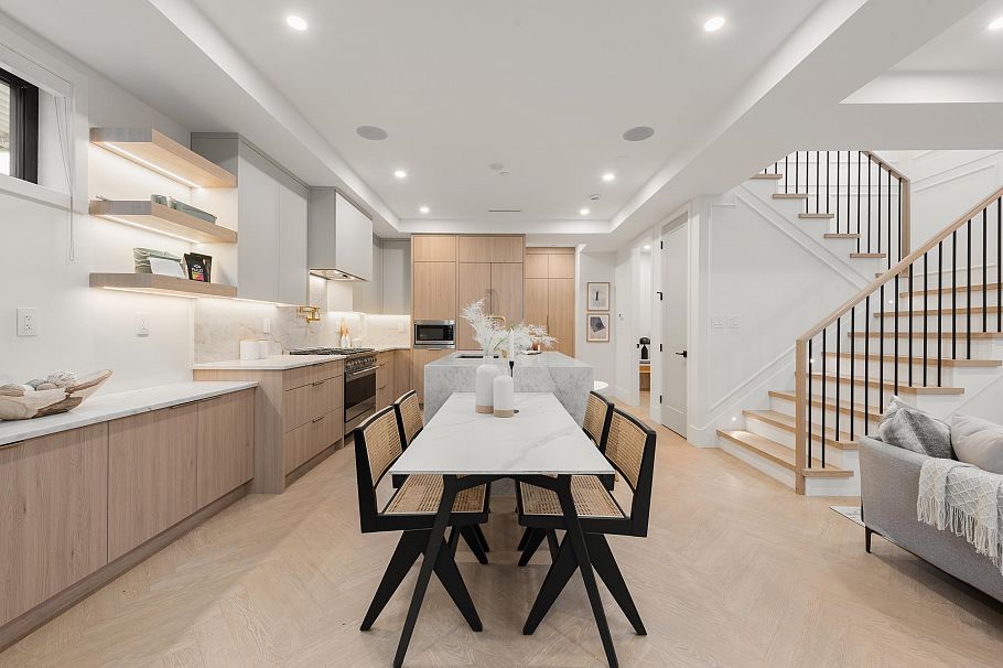 1 3393 Victoria Drive Vancouver, BC - 4