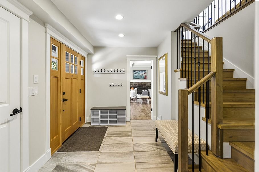 884 Wellington Drive North Vancouver, BC - 5