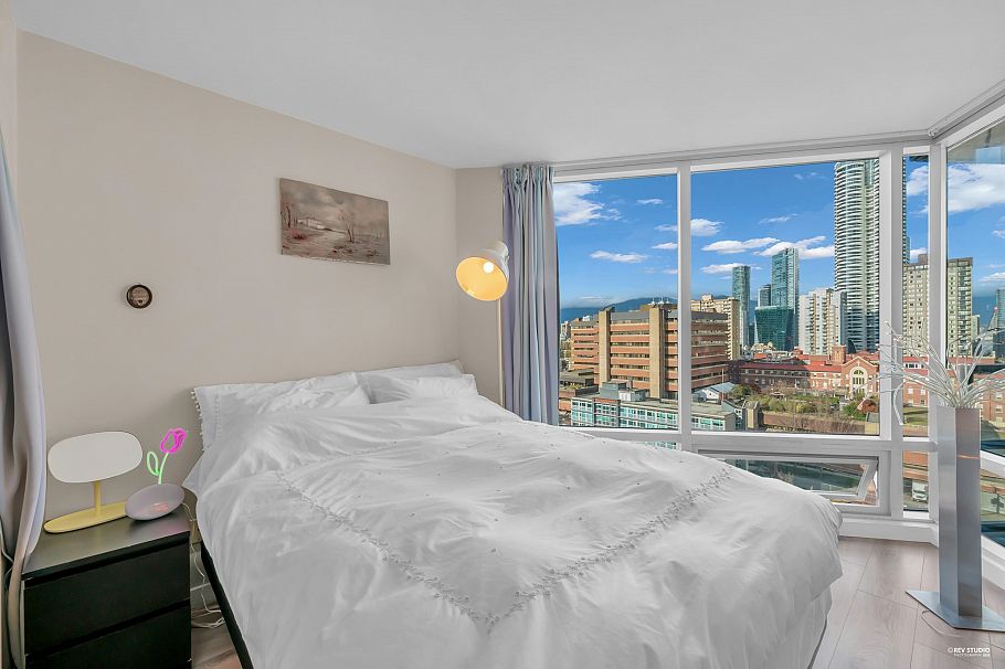 1501 1003 Burnaby Street Vancouver, BC - 14