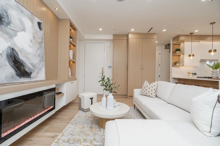 2 150 E 51st Avenue Vancouver, BC - 2