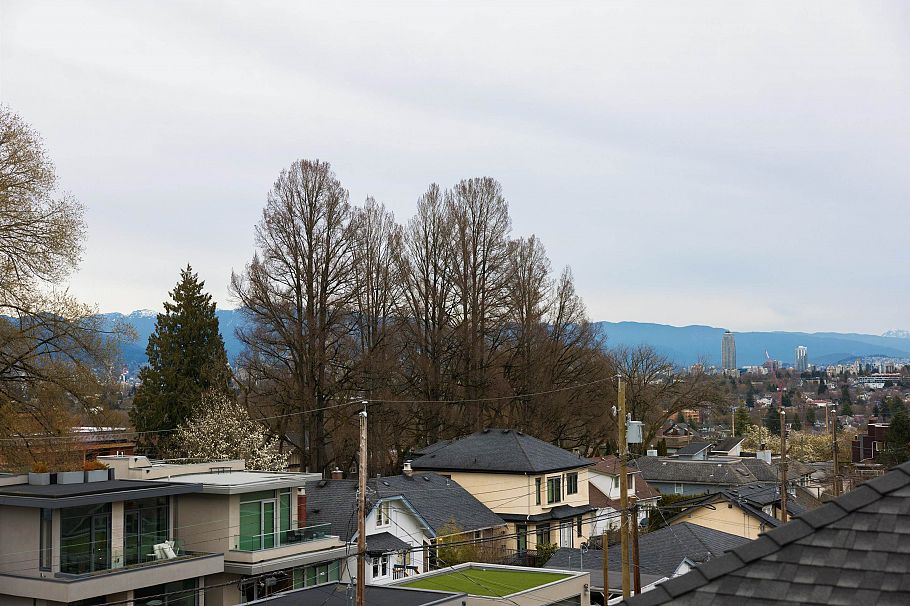 2 3449 W 22nd Avenue Vancouver, BC - 29