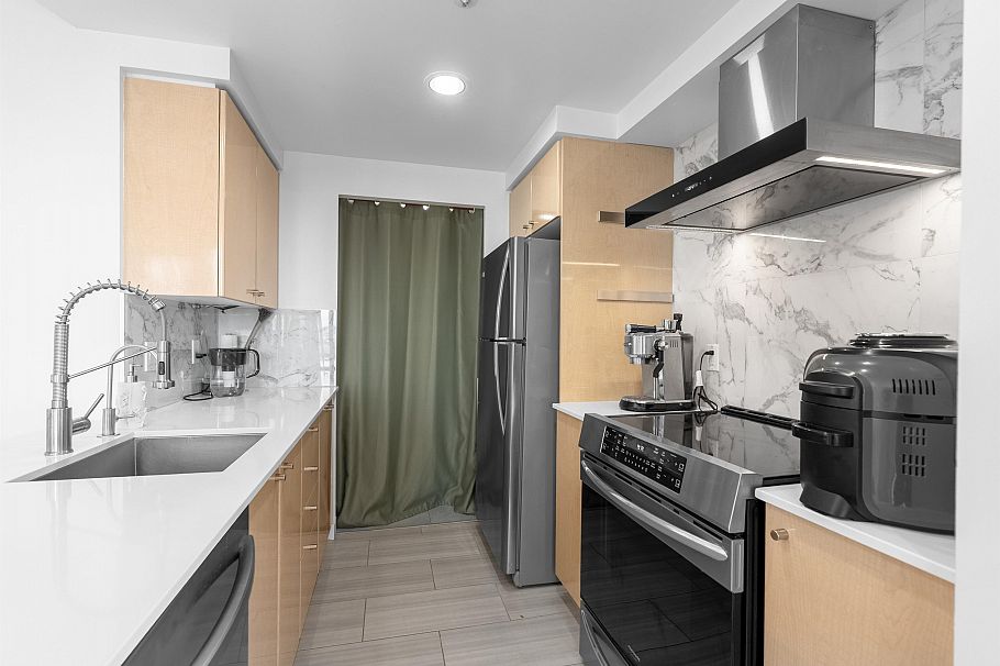 2605 1008 Cambie Street Vancouver, BC - 11