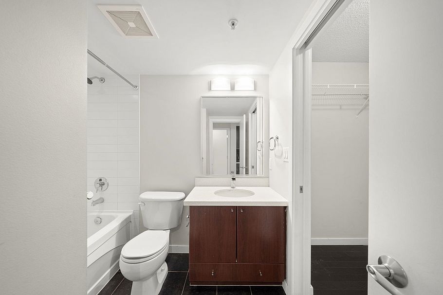 1615 938 Smithe Street Vancouver, BC - 12