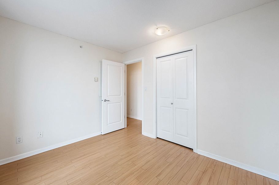 TH4 1889 Rosser Avenue Burnaby, BC - 28