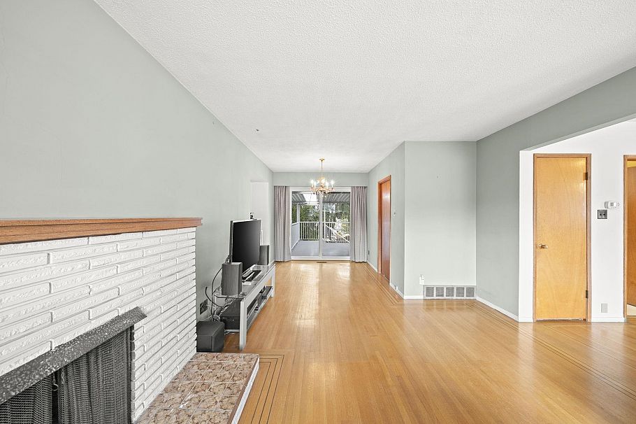 3783 Price Street Burnaby, BC - 13