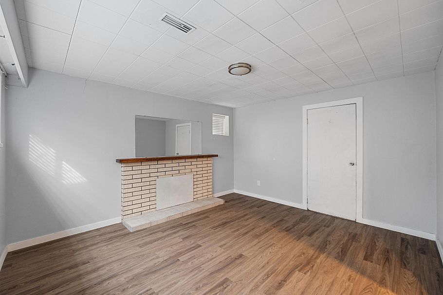 657 E 57th Avenue Vancouver, BC - 20