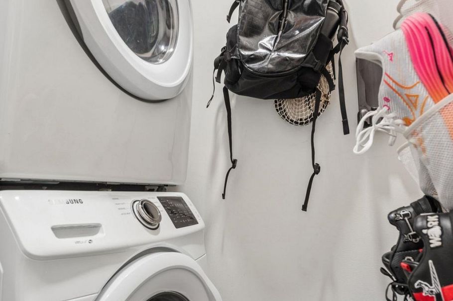 218 4550 Fraser Street Vancouver, BC - 22