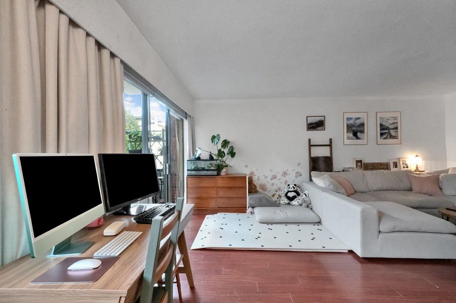 103 214 E 15th Street North Vancouver, BC - 5