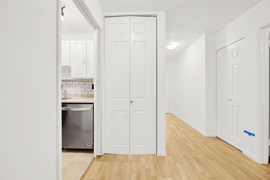 202 8707 Hudson Street Vancouver, BC - 3