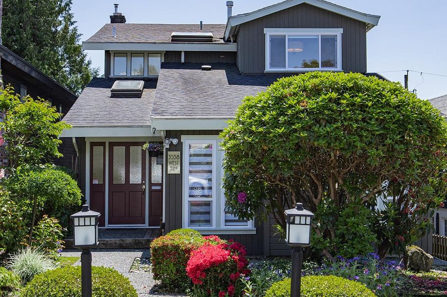 3558 W 32nd Avenue Vancouver, BC - 1