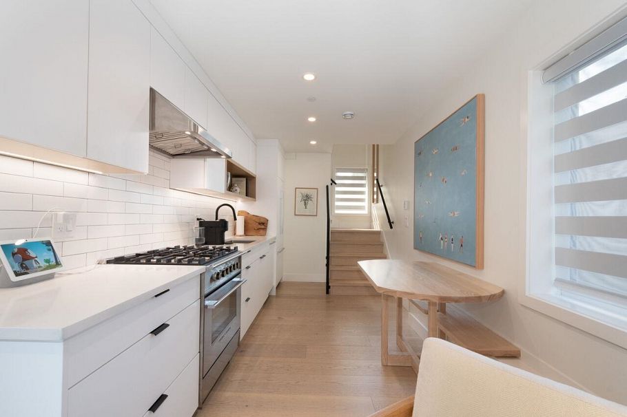 1026 E 13th Avenue Vancouver, BC - 15