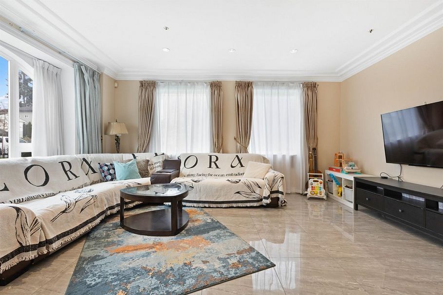 1356 E 62nd Avenue Vancouver, BC - 3