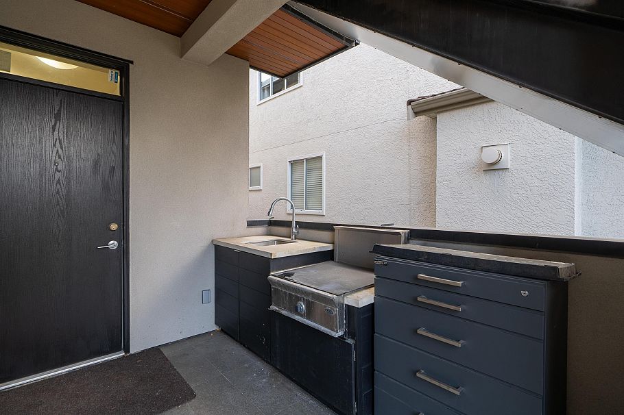 117 W 26th Avenue Vancouver, BC - 33