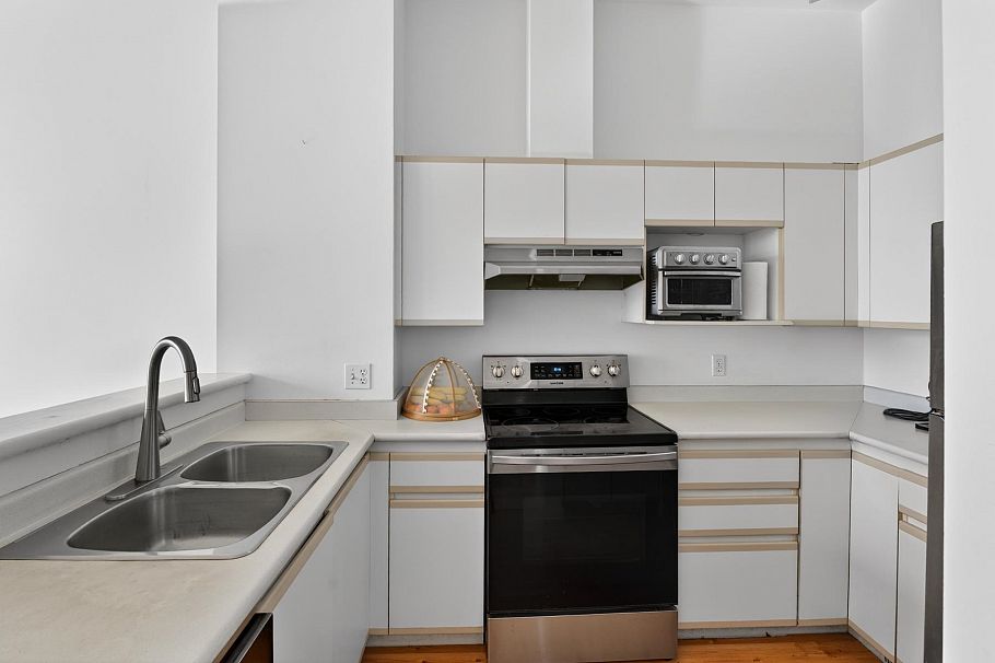 3 3580 Rainier Place Vancouver, BC - 29