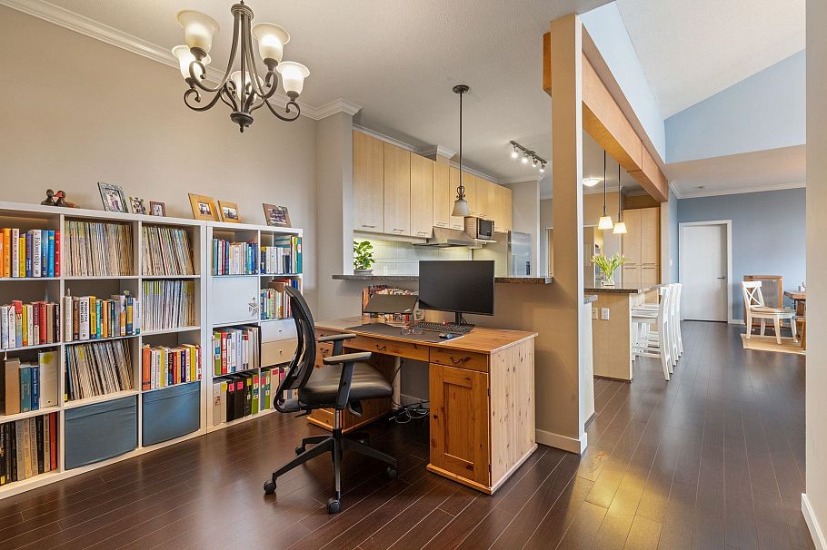 514 560 Raven Woods Drive North Vancouver, BC - 11