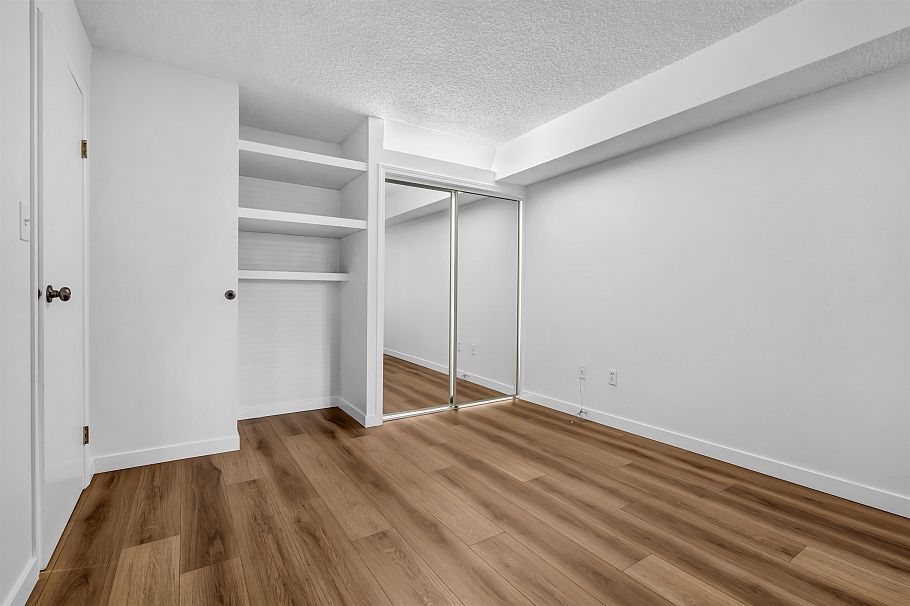 101 735 W 15 Avenue Vancouver, BC - 16