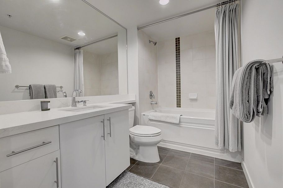 504 125 Milross Avenue Vancouver, BC - 22