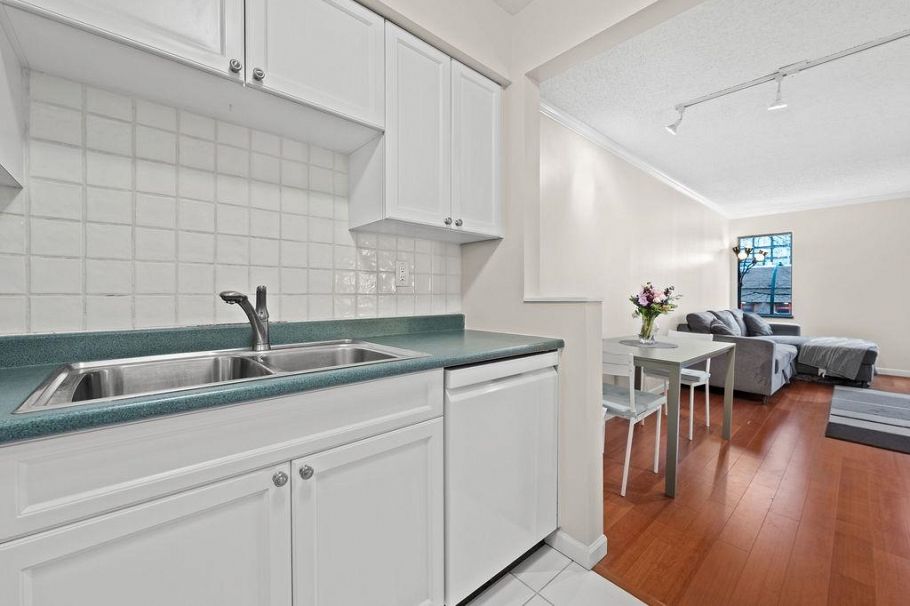 308 1476 W 10th Avenue Vancouver, BC - 10