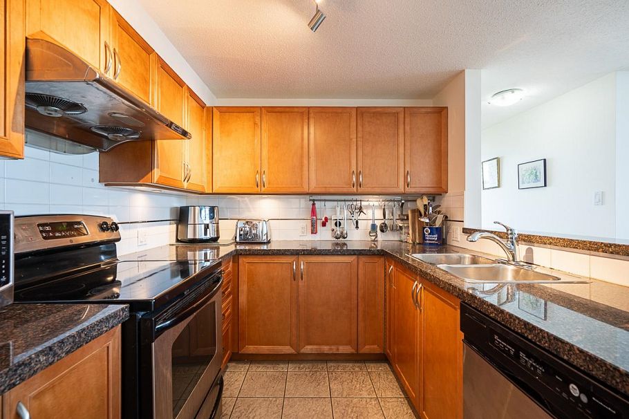 2504 4398 Buchanan Street Burnaby, BC - 7