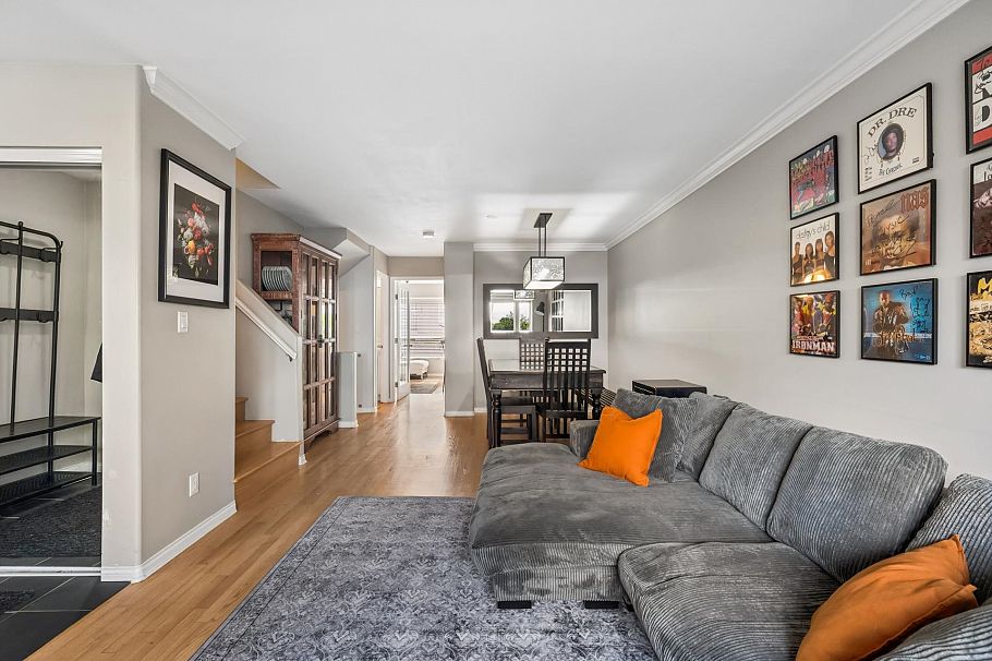 104 225 E 6th Street North Vancouver, BC - 5