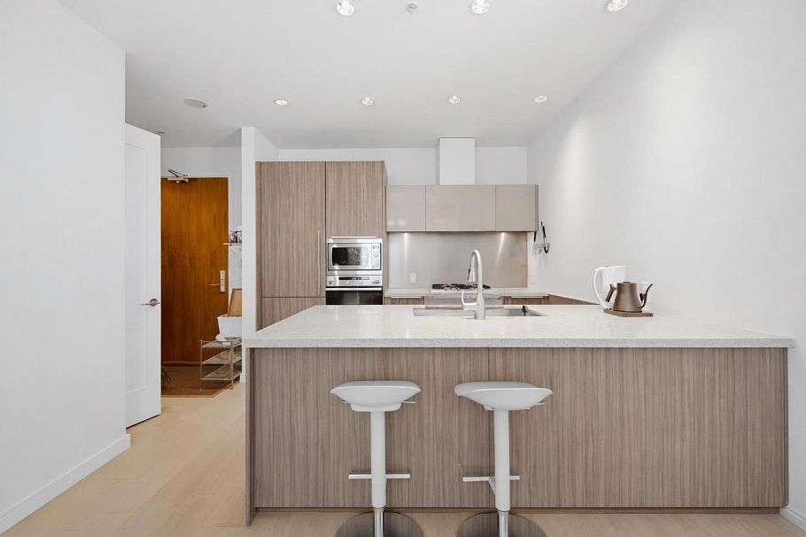 306 1633 Ontario Street Vancouver, BC - 11