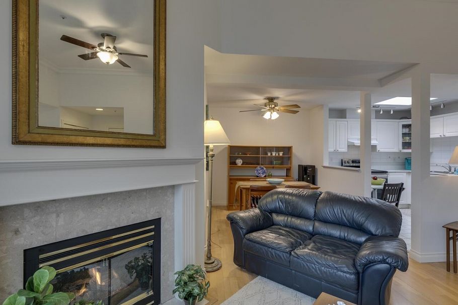 414 128 W 8th Street North Vancouver, BC - 5