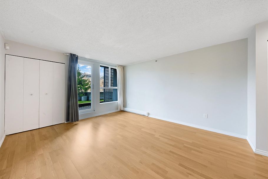 8 1355 W 4th Avenue Vancouver, BC - 10