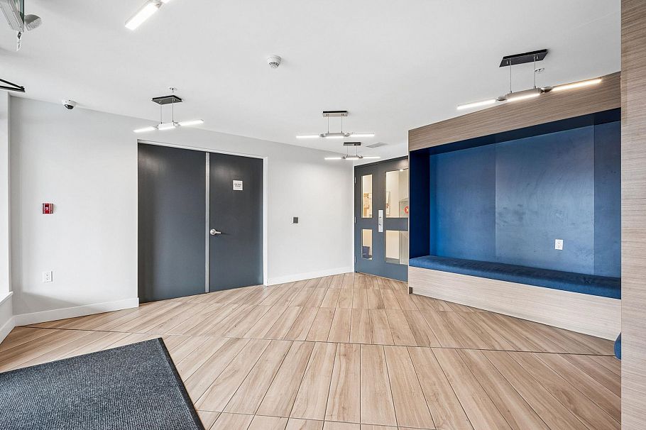 201 1519 Crown Street North Vancouver, BC - 24