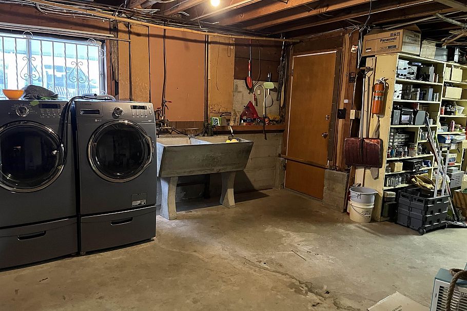 2750 Rosemont Drive Vancouver, BC - 32