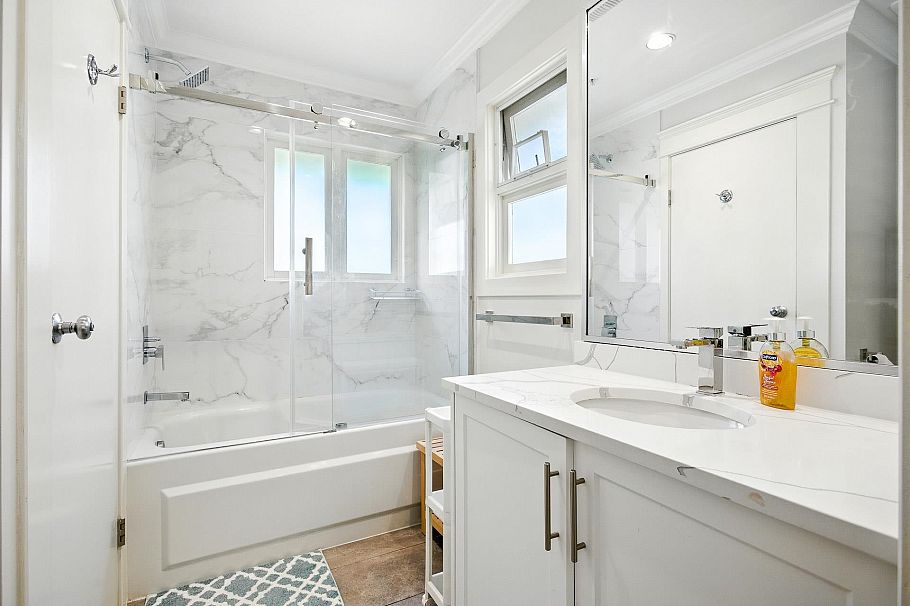 4420 Collingwood Street Vancouver, BC - 25