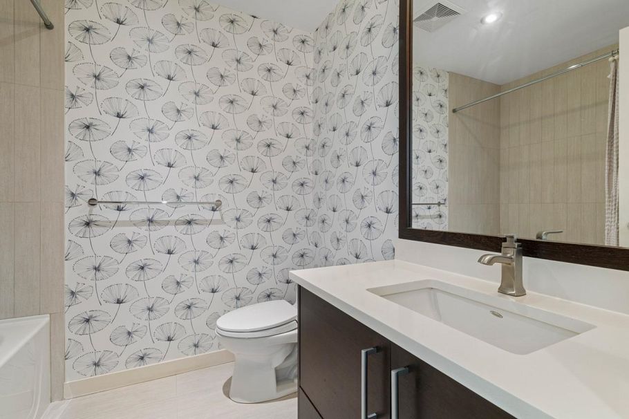 2168 W 8th Avenue Vancouver, BC - 23