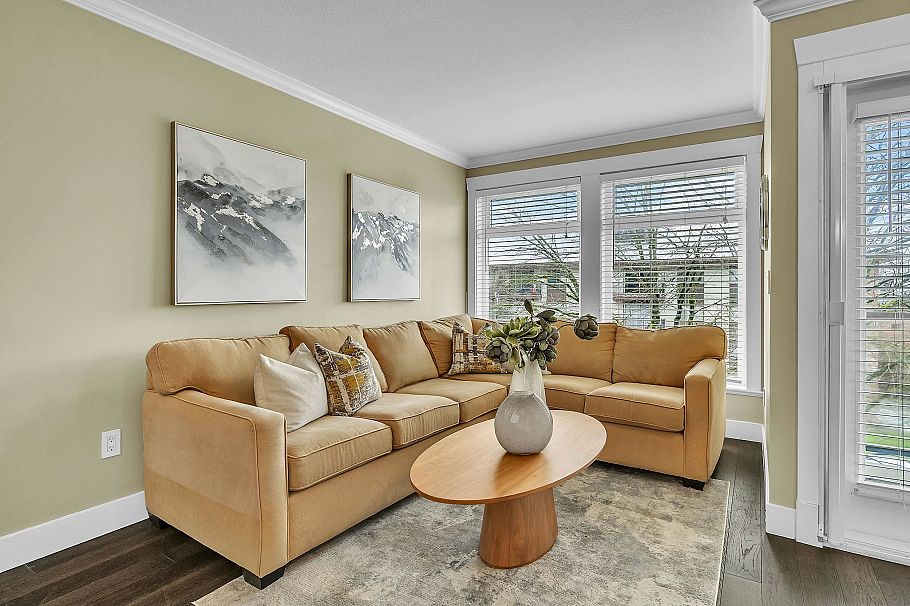 302 152 E 12th Street North Vancouver, BC - 10