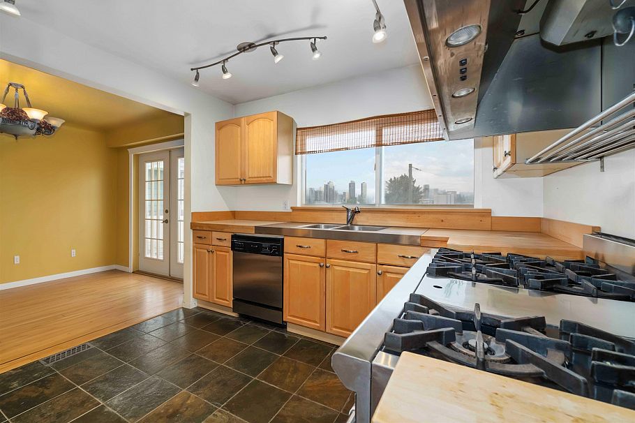 4037 Nithsdale Street Burnaby, BC - 13