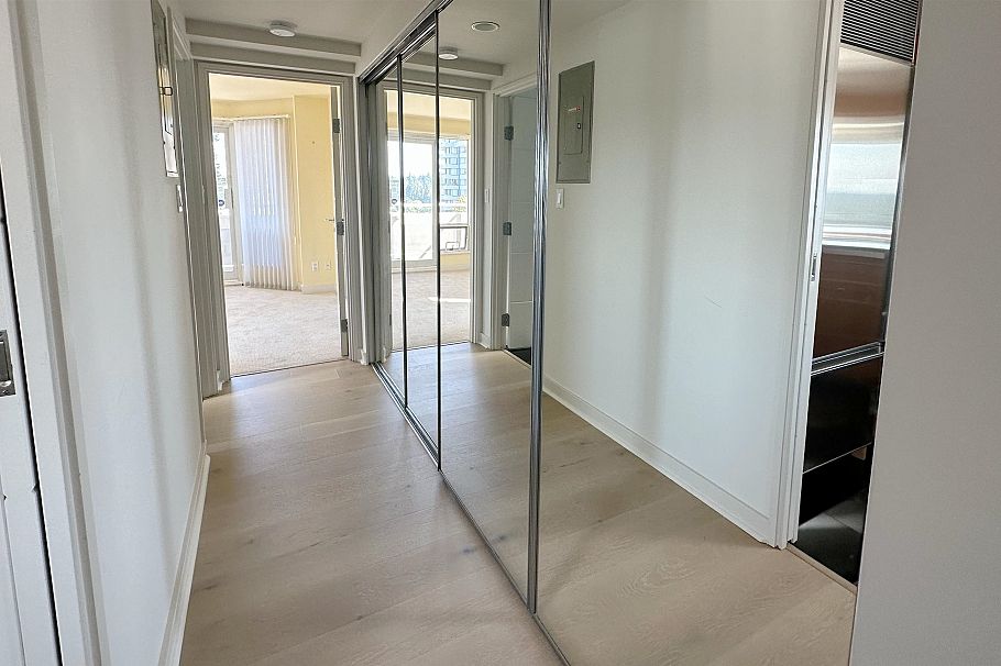 10 2575 Tolmie Street Vancouver, BC - 9