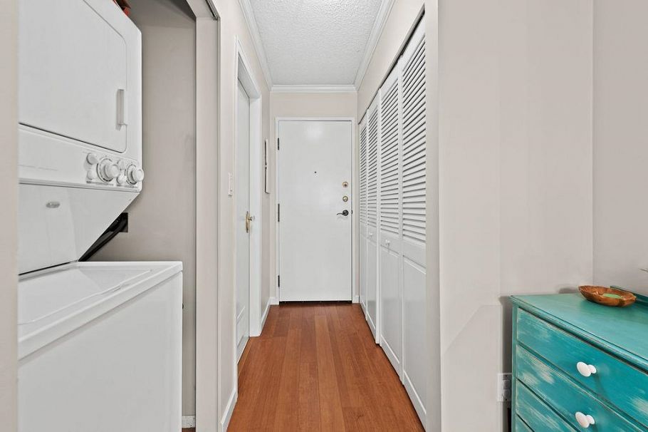 308 1476 W 10th Avenue Vancouver, BC - 17