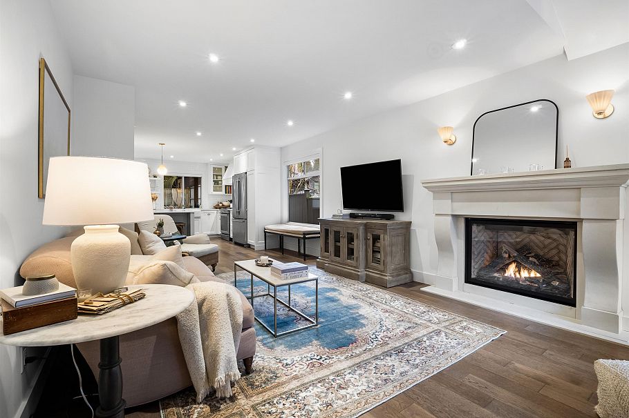 3558 Everglade Place North Vancouver, BC - 9