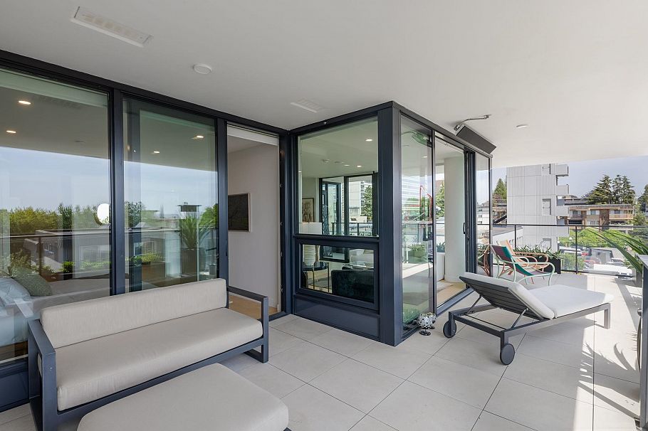 302 135 E 13th Street North Vancouver, BC - 15