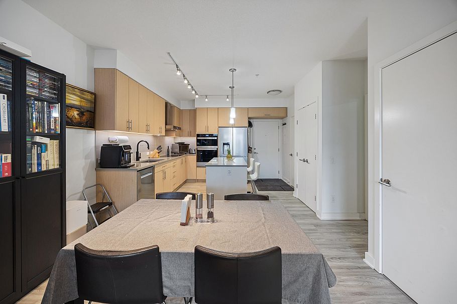 316 3205 Mountain Highway North Vancouver, BC - 16