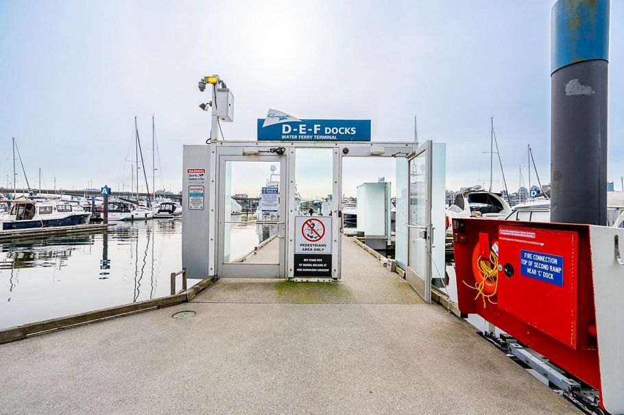 D7 1088 Marinaside Crescent Vancouver, BC - 18