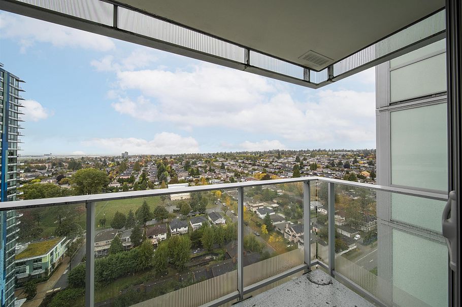 2401 8131 Nunavut Lane Vancouver, BC - 12