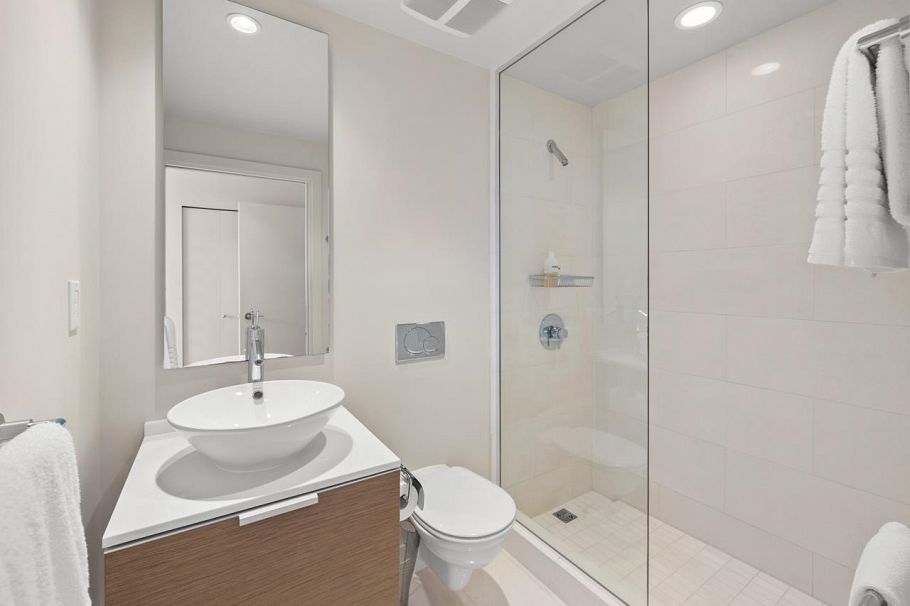 3302 1111 Alberni Street Vancouver, BC - 23