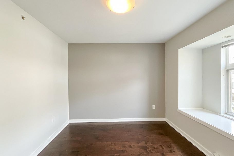 7425 Columbia Street Vancouver, BC - 15