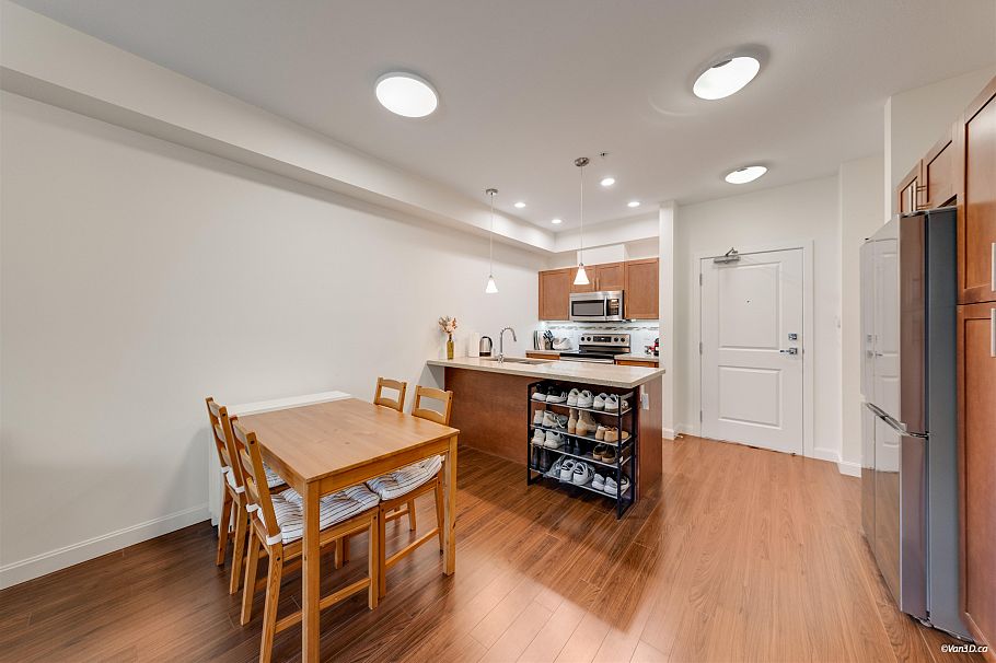 110 5655 Inman Avenue Burnaby, BC - 25