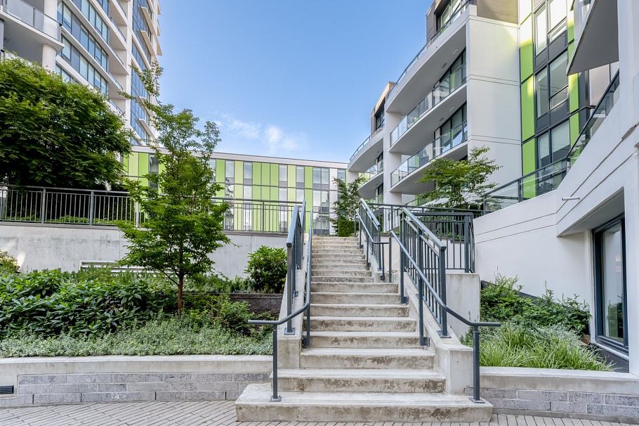 903 3533 Ross Drive Vancouver, BC - 10