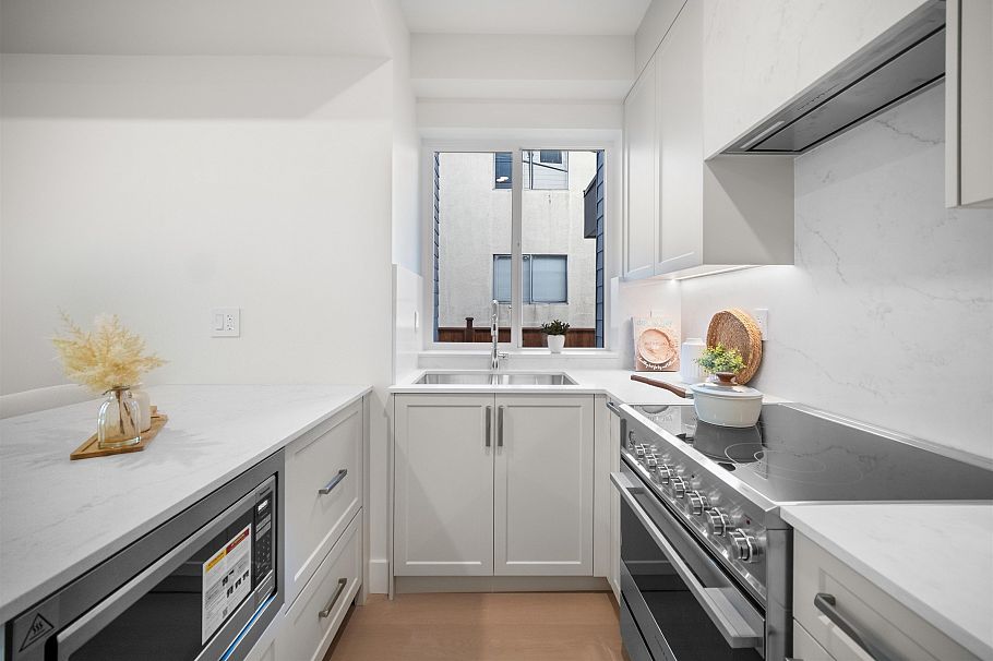 101 1837 E Georgia Street Vancouver, BC - 13