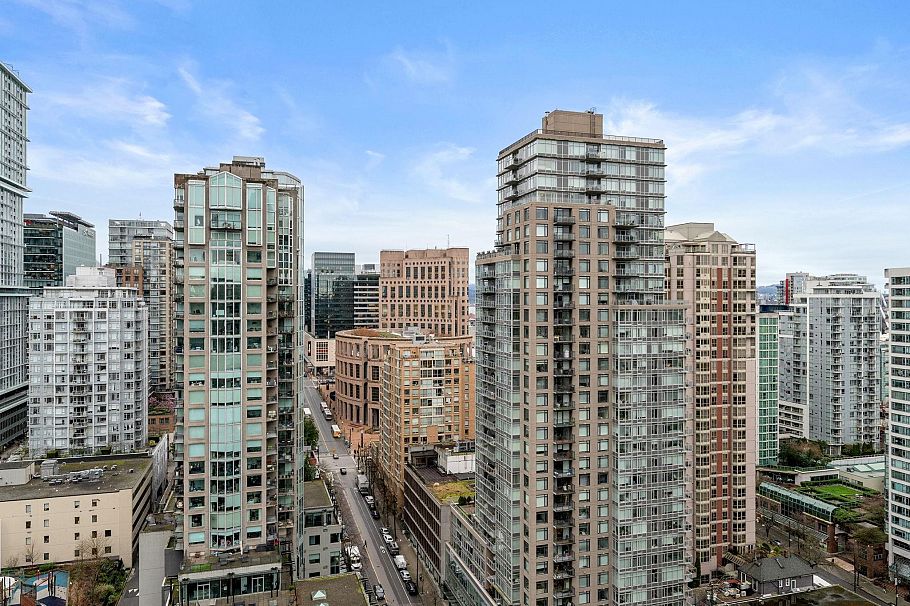 2803 939 Homer Street Vancouver, BC - 1