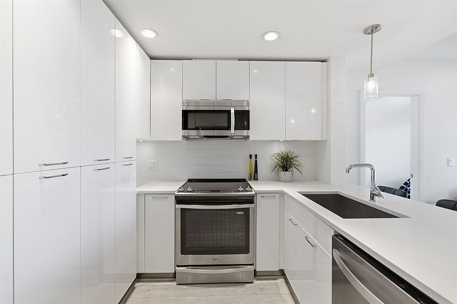 605 719 W 3rd Street North Vancouver, BC - 7