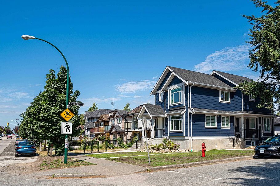 7261 E Sherbrooke Street Vancouver, BC - 22