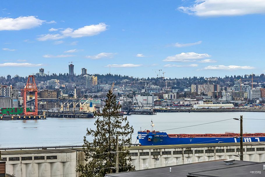 1 533 E 3rd Street North Vancouver, BC - 34