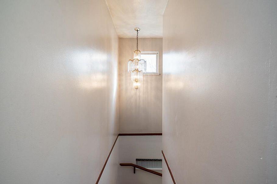 1407 E 12th Avenue Vancouver, BC - 18